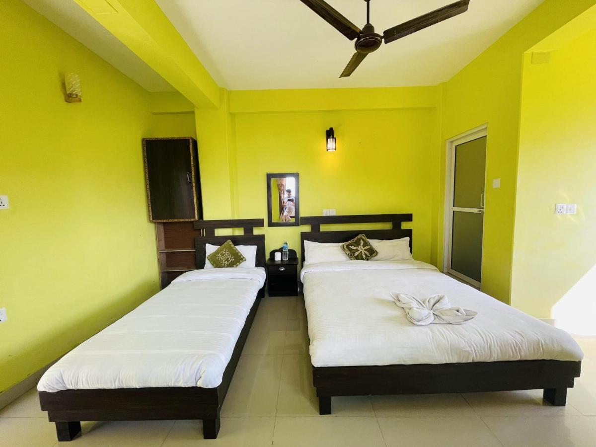 Hotel October Inn Ποκάρα Εξωτερικό φωτογραφία
