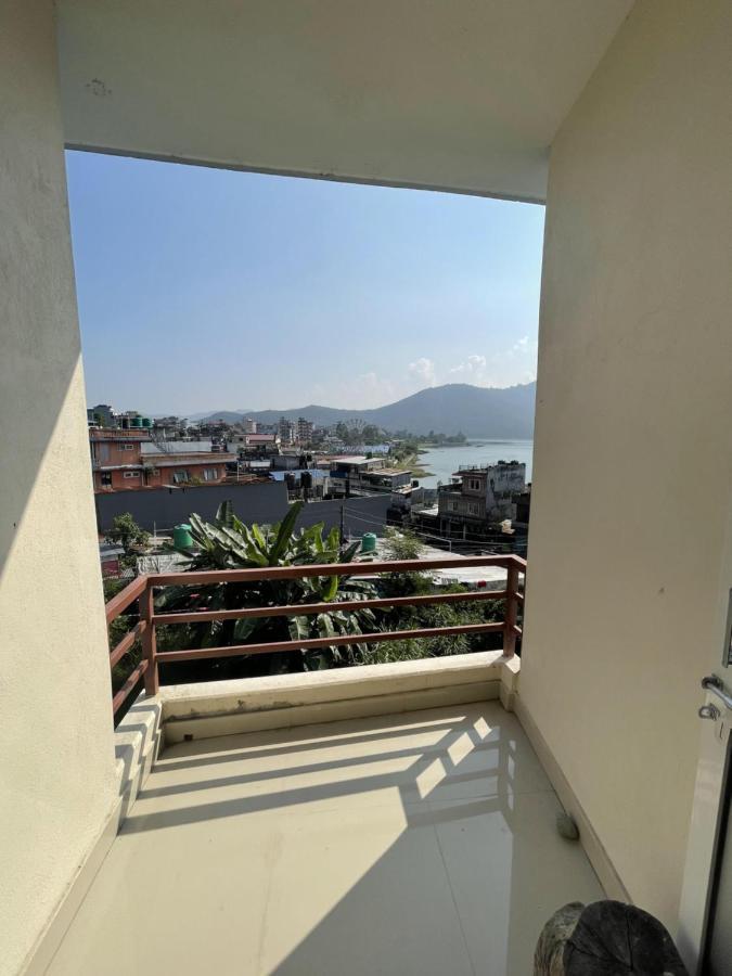 Hotel October Inn Ποκάρα Εξωτερικό φωτογραφία