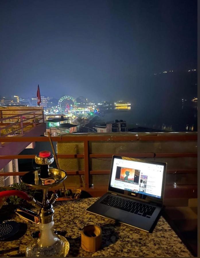 Hotel October Inn Ποκάρα Εξωτερικό φωτογραφία
